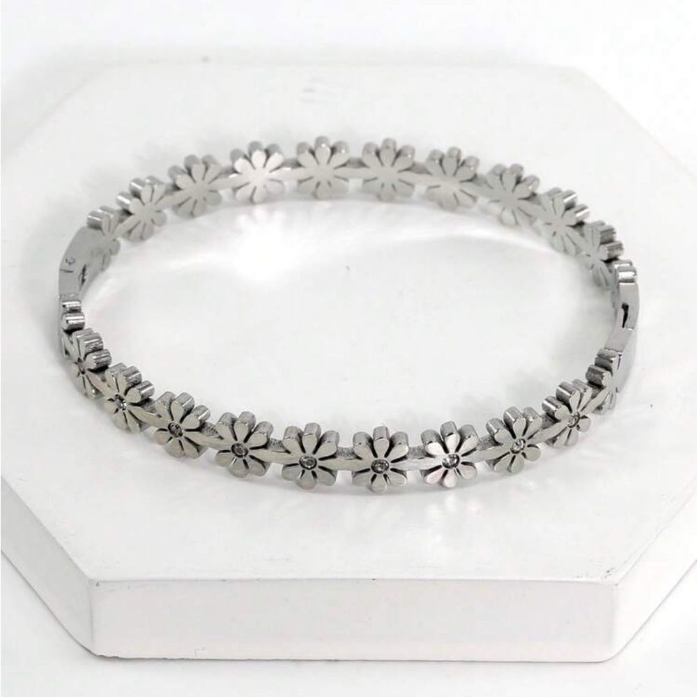 Floral Silver Bracelet Q334